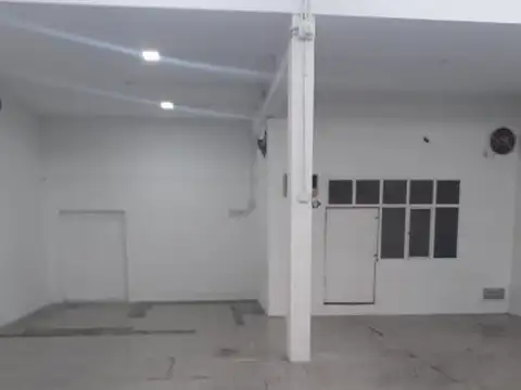 SARMIENTO 2230 - LOCAL COMERCIAL  520 M2. -