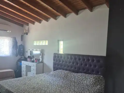 Casa 2 ambientes con 3 baños