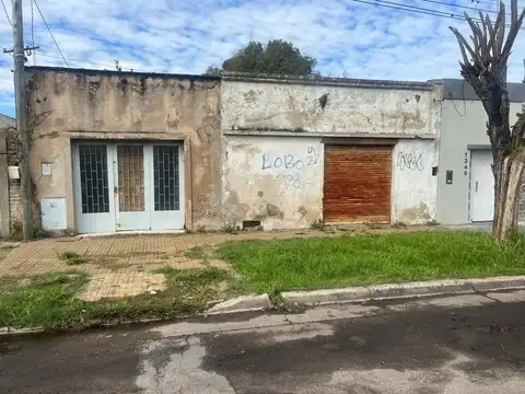 Casa a refaccionar o demoler en La Plata
