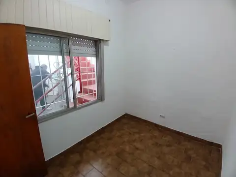 Depto Tipo Casa 3 ambientes con 1 baño