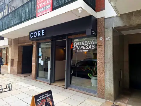 Venta Local 142m2 - Recoleta