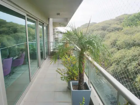 Departamento 4 ambientes con 3 baños