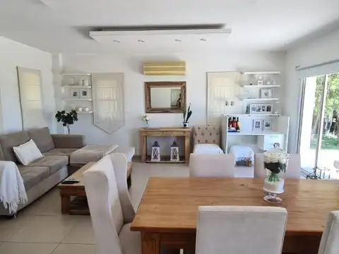 Casa en Venta en Campo Azul, USD 215.000