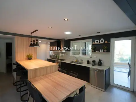 Casa en Venta al Oeste