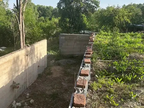 Terreno en Venta en La Granja, USD 28.000