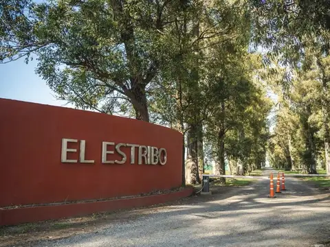 Terreno en venta en Barrio Los Tres Pinos B° El Estribo, General Rodriguez