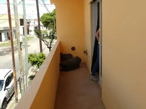 Depto Tipo Casa en Venta en Morón, USD 70.000