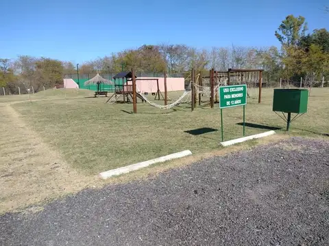 Lote en venta, barrio El Aljibe