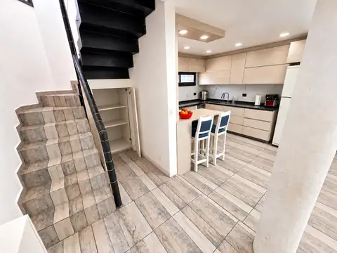 Casa 5 ambientes con 3 baños