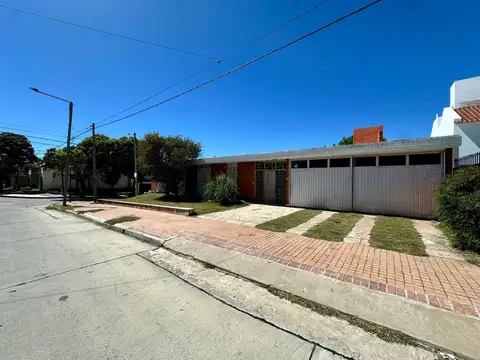 Casa en Venta en Altos De Villa Cabrera, USD 200.000