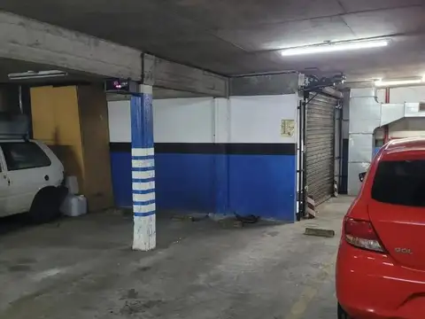 Avenida Hipólito Yrigoyen 2148