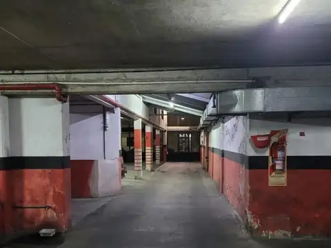 Avenida Hipólito Yrigoyen 2148