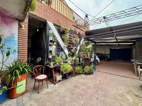 VENTA GALPON CON CASA CASEROS