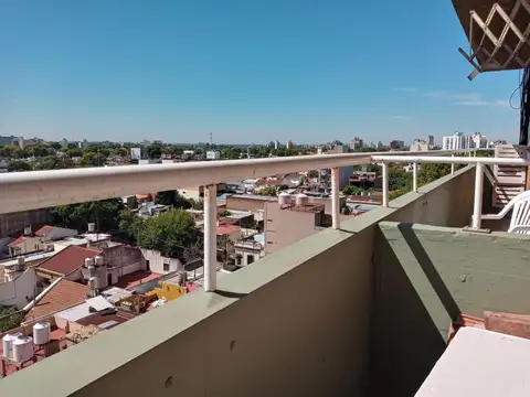 APTO CREDITO 3 amb con balcón, amplio, todo luz, muy bueno