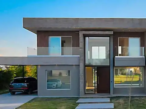 Casa en Alquiler al Norte