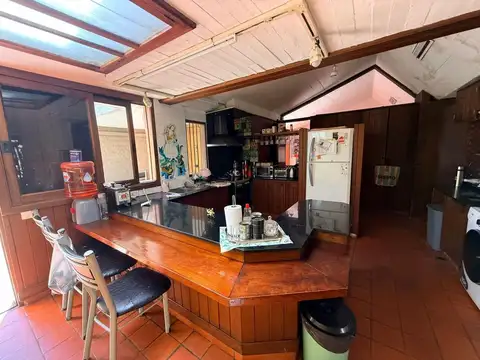 CASA 6 AMB. RAMOS MEJIA - (lote 10X58 Mtrs.)