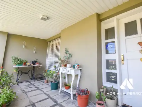 Casa en Venta en Adrogue, USD 298.000