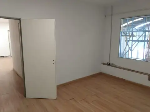 Galpon en Alquiler 37  mts Fondo