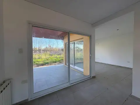 Casa en Venta en Pilar del Este - Casas del Este, USD 125.000