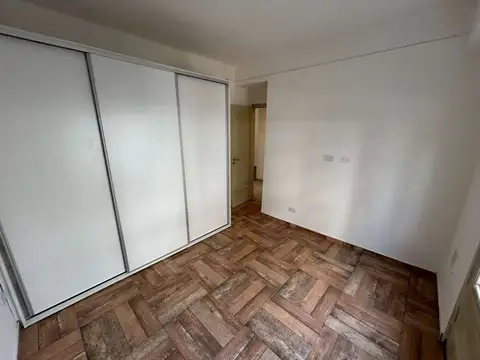 Depto Tipo Casa en Venta 56 años
