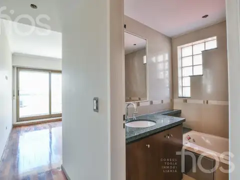 Departamento 4 ambientes con 2 baños