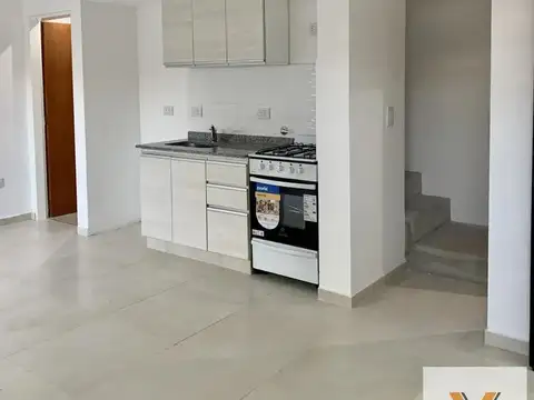 Casa 3 ambientes con 2 baños