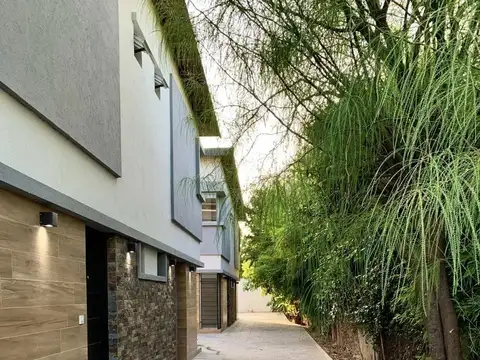 Casa en Alquiler en Lomas de Zamora, $ 830.000