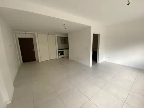 VENTA DE UNIDAD DE 1 AMBIENTES AL FRENTE A ESTRENAR - P.B. "A"