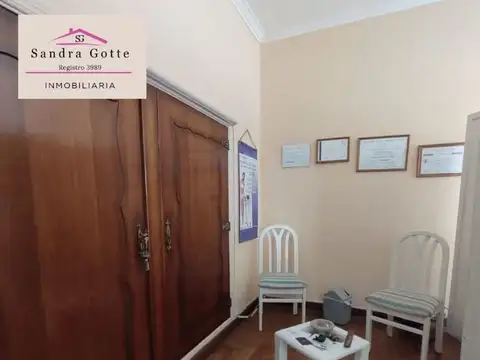 EN VENTA, Chalet de 4 ambientes con garage. Zona Chauvin, Mar del Plata