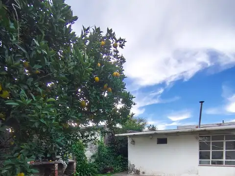 Casa en Venta con 1 cochera