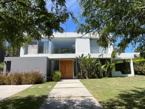 Casa  en Venta en El Encuentro, General Pacheco, Tigre