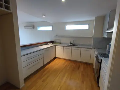 Departamento en Alquiler de 4 ambientes
