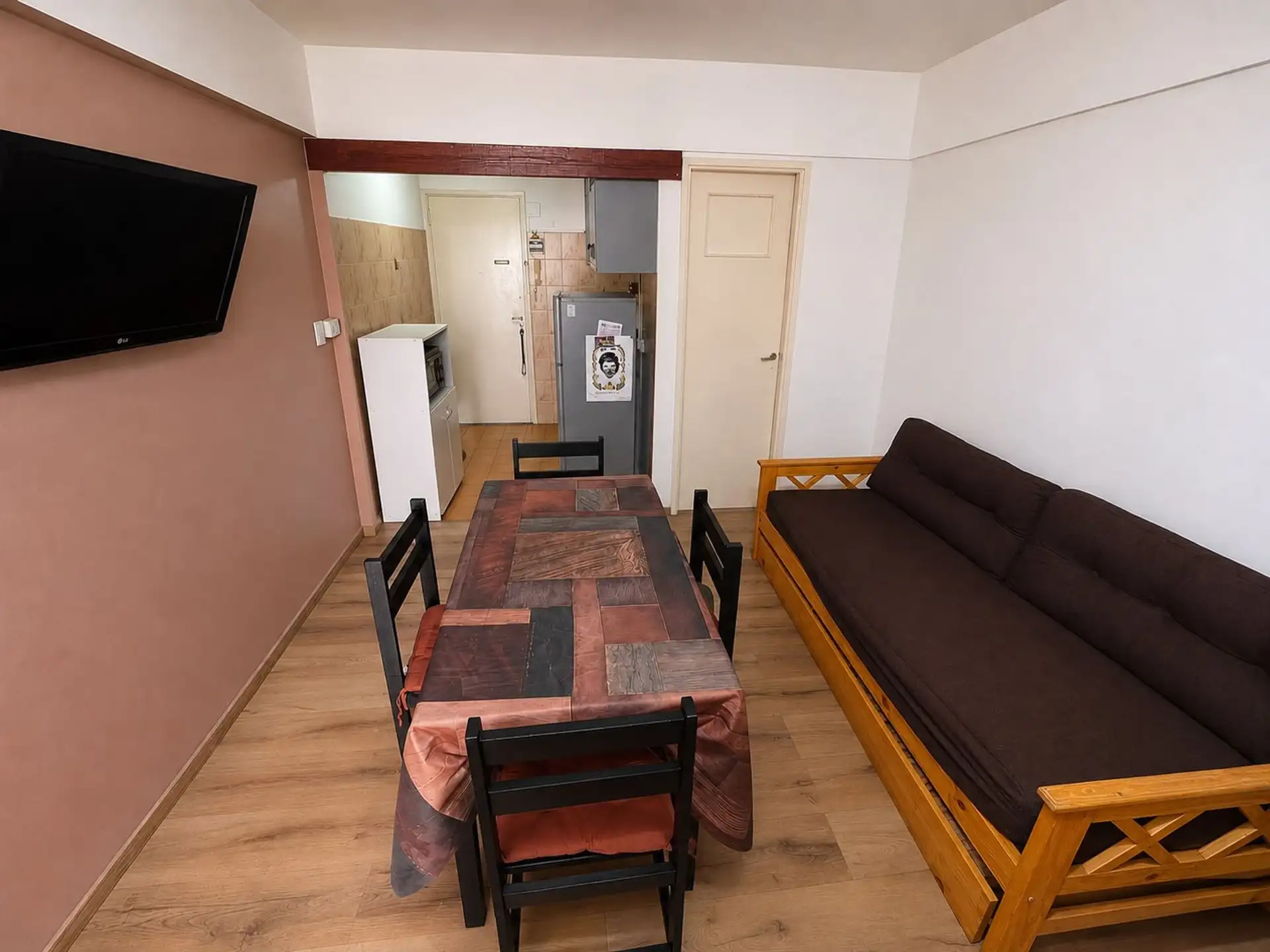 Vende Monoambiente amoblado zona Güemes