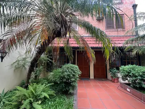 Depto Tipo Casa en Alquiler de 3 dormitorios