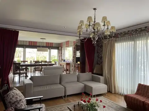 CASA CLASICA  EN ABRIL