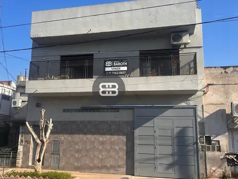 Gran Casa 252m2, Villa Maipu