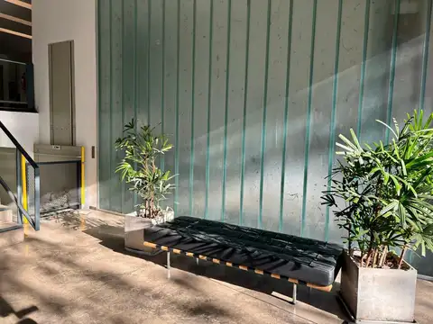 Av Alvarez Thomas  28