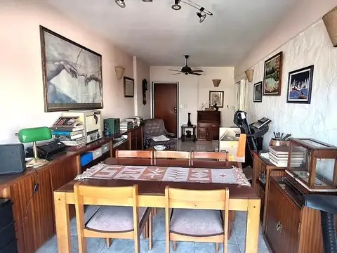 Semipiso 4 Ambientes APTO PROFESIONAL al Frente