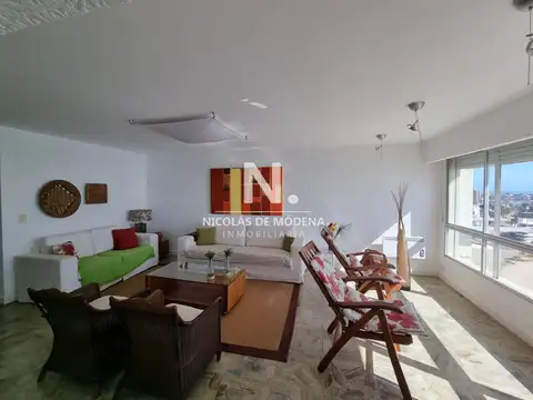 Apartamento en Punta del Este, Mansa