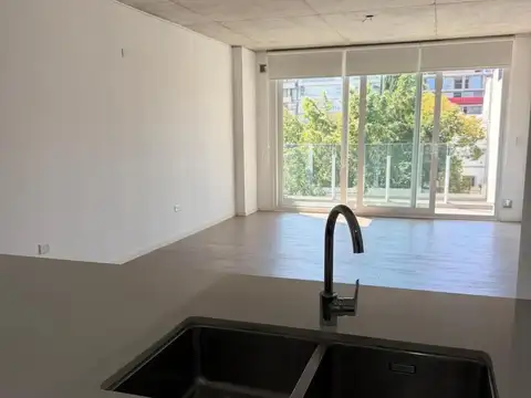 Departamento en Alquiler con 1 cocheras