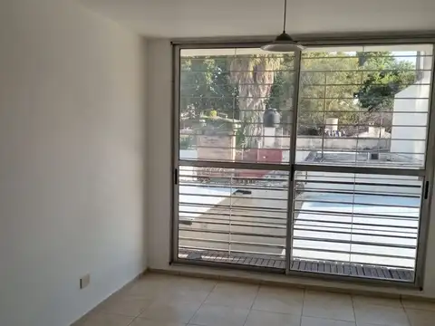 MONOAMBIENTE VENTA EN ARROYITO CON BALCON