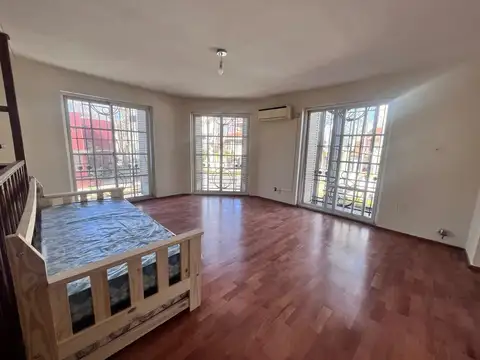 PH EN VENTA en SAN FERNANDO -3 AMBIENTES- ENTRADA INDEPENDENTE- CON COCHERA