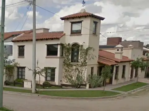VENDO Casa en Gran Bourg