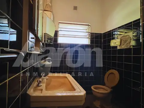 Casa 6 ambientes con 3 baños