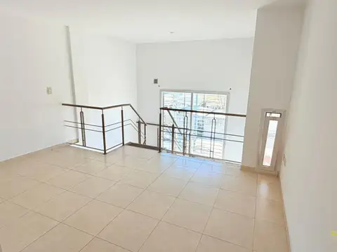 Depto Tipo Casa en Alquiler de 2 ambientes