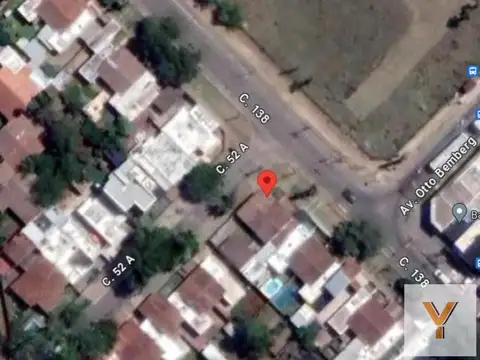 Casa venta - 2 dormitorios - 1 baño - 220mts2 totales - Berazategui