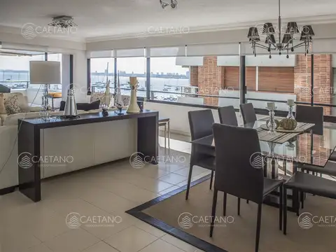 Venta apartamento 3 dormitorios. Puerto, Punta del Este.