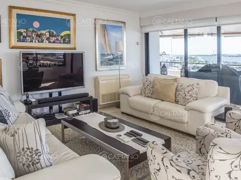 Departamento 4 ambientes con 3 baños