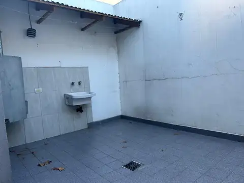 Alquiler Departamento 3 Ambientes La Paternal Patio Lavadero