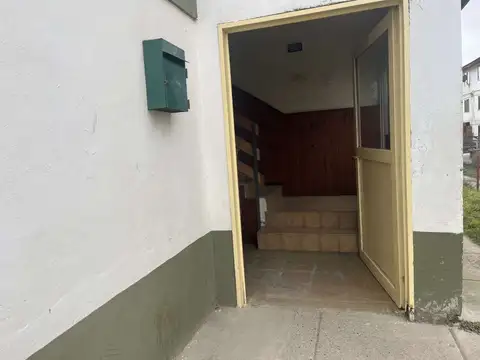 Departamento 6 ambientes con 1 baño